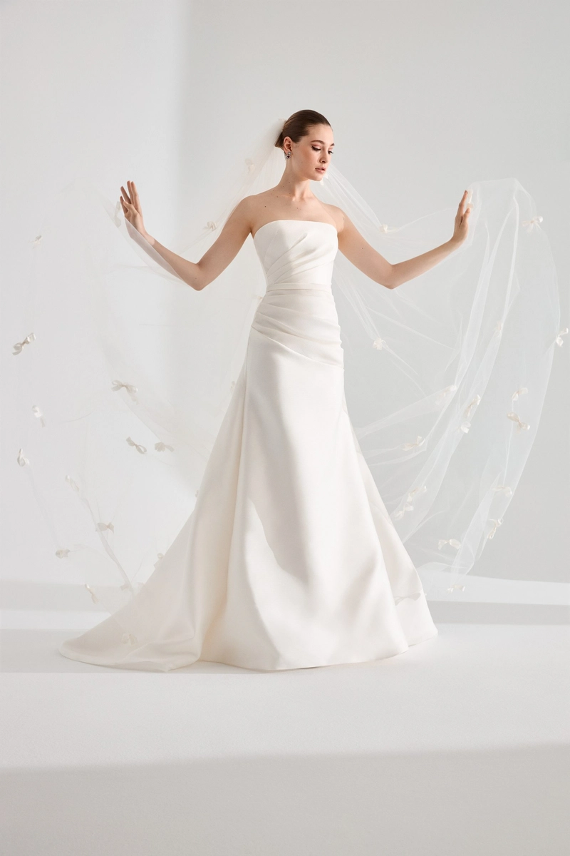 Abiti Sposa Herve Moreau Couture 2025 Clarenza 2