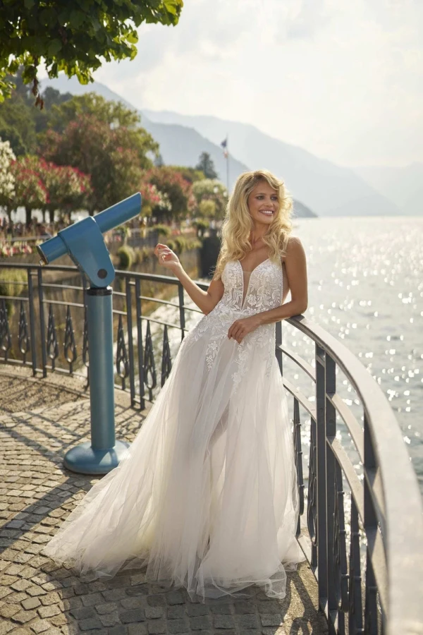 Abiti Sposa Modeca 2025 Manu