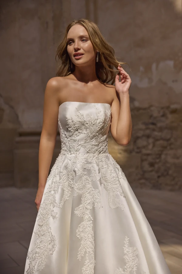 Abiti Sposa Veni Infantino 2025 63025