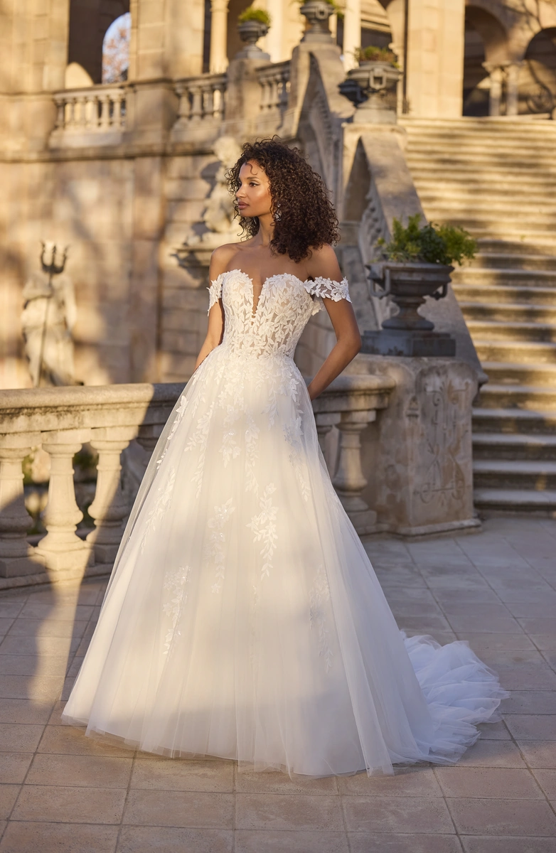 Abiti Sposa Veni Infantino 2025 63167 2