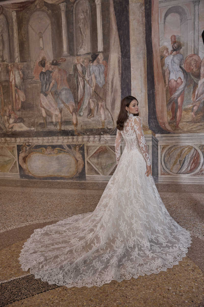 Abiti Sposa Veni Infantino 2027 63323 2
